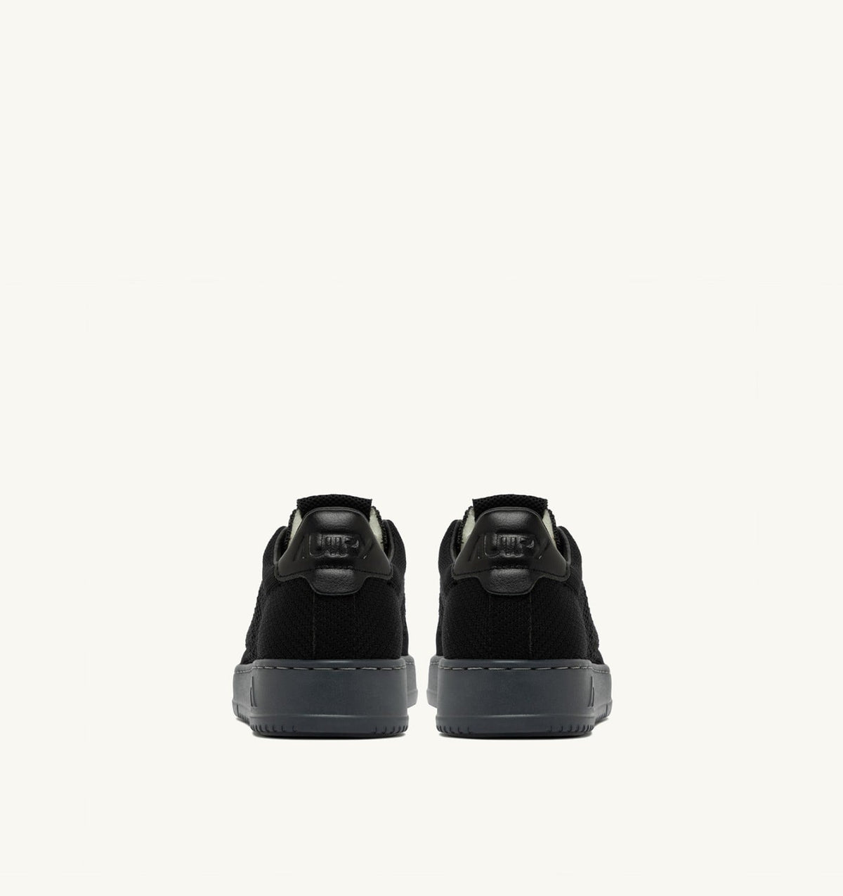 AUTRY MEDALIST EASEKNIT LOW SNEAKERS IN BLACK KNIT