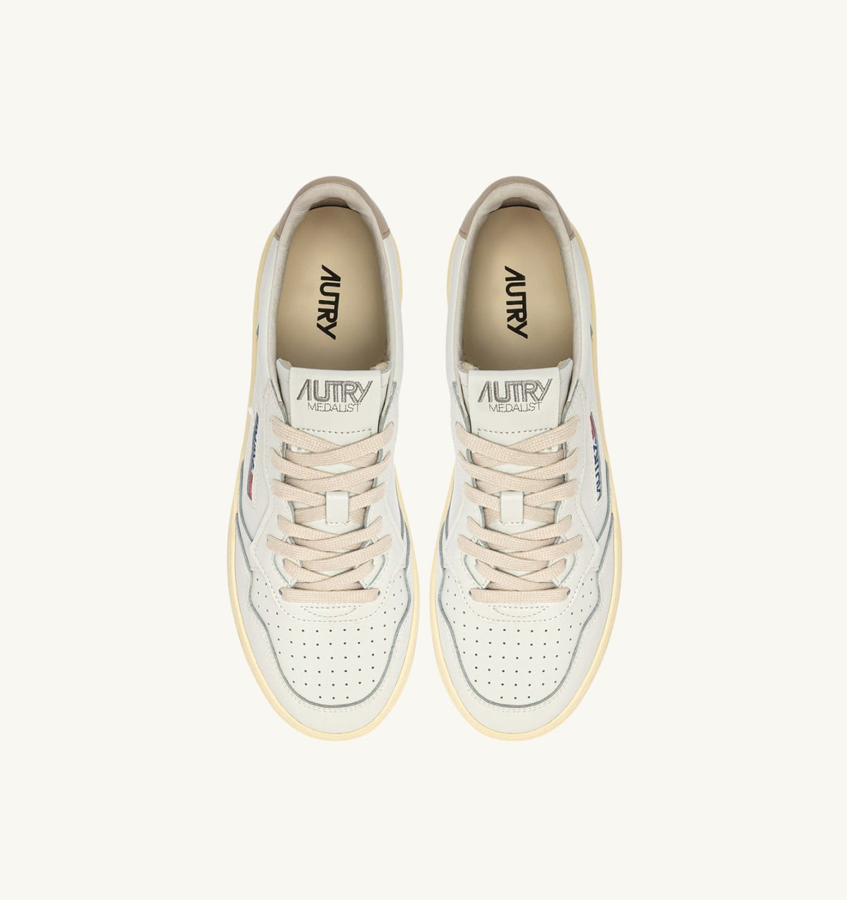 AUTRY MEDALIST LOW SNEAKERS IN WHITE AND FEATHER GRAY LEATHER