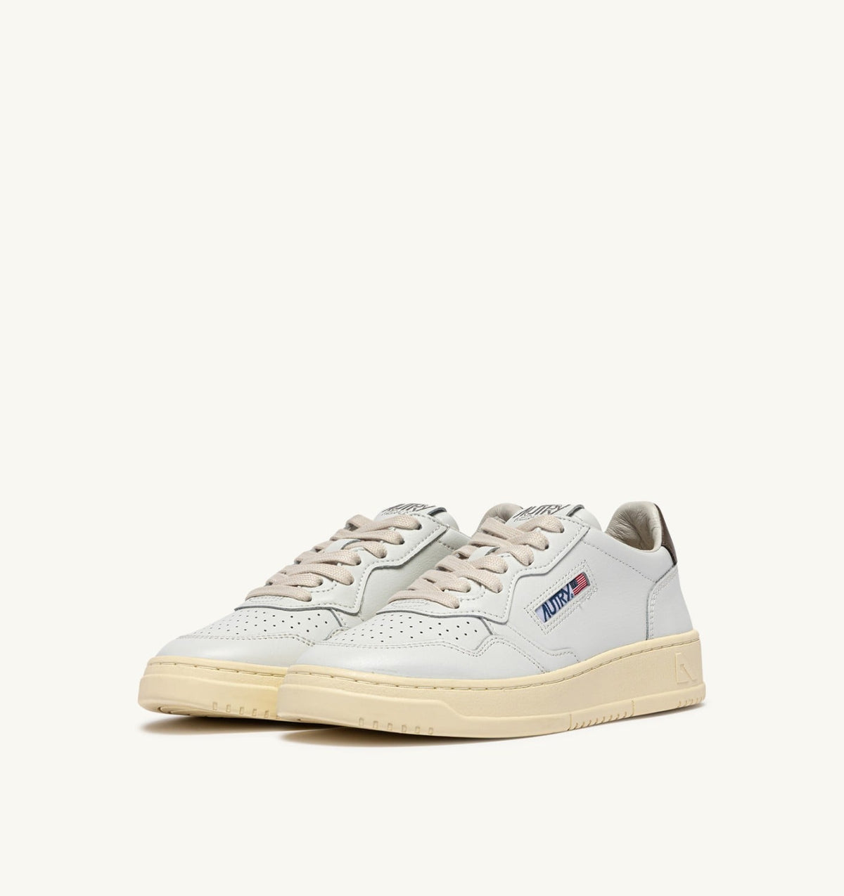 AUTRY MEDALIST LOW SNEAKERS IN WHITE AND CHOCOLATE LEATHER