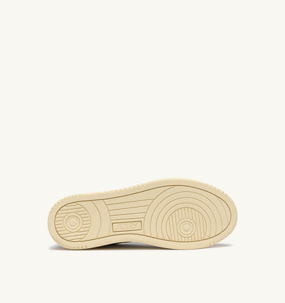 AUTRY MEDALIST LOW SNEAKERS IN WHITE AND CHOCOLATE LEATHER
