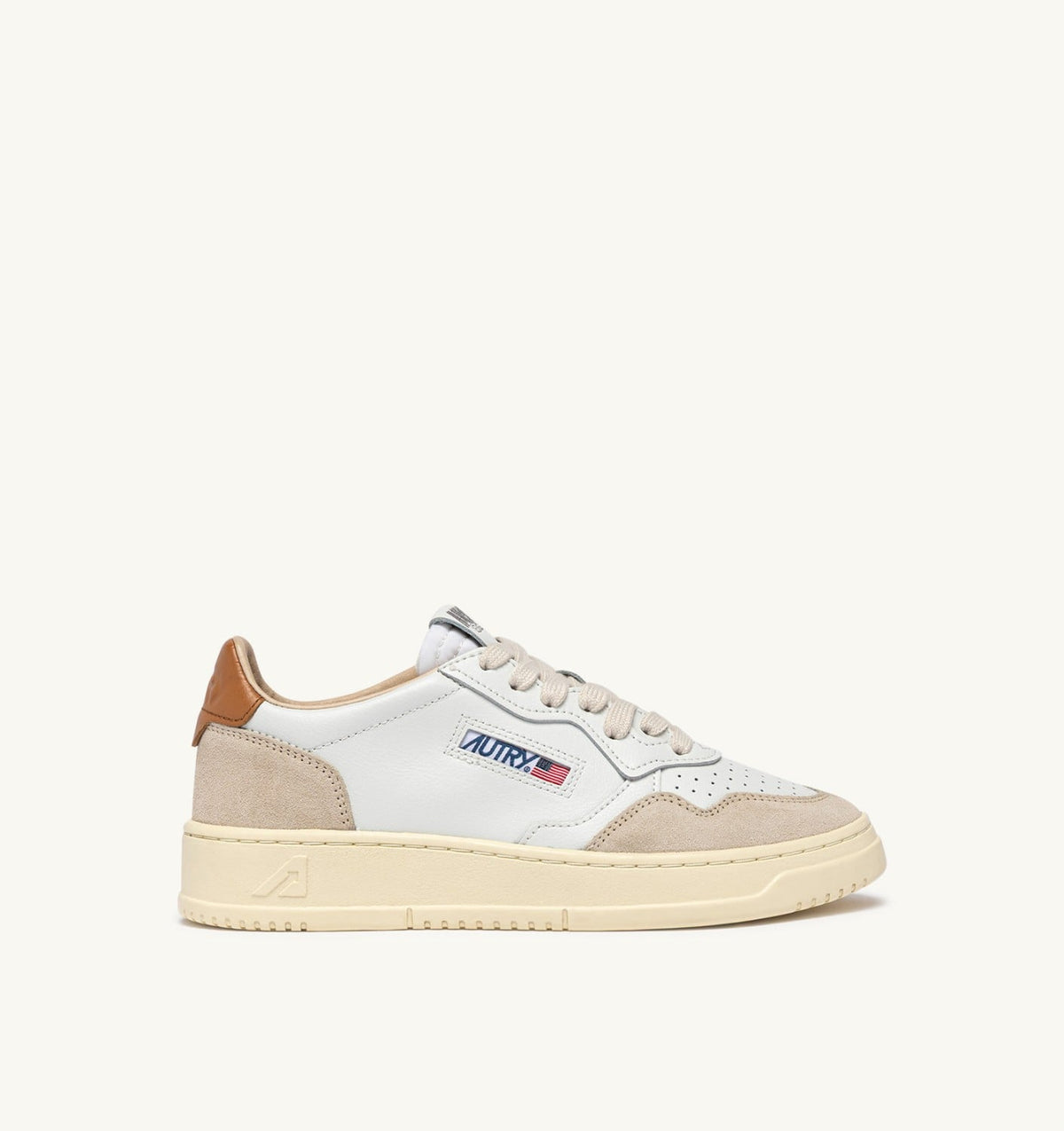 AUTRY MEDALIST LOW SNEAKERS IN WHITE LEATHER AND LION SUEDE