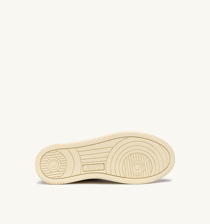 AUTRY MEDALIST LOW SNEAKERS IN WHITE LEATHER AND LION SUEDE