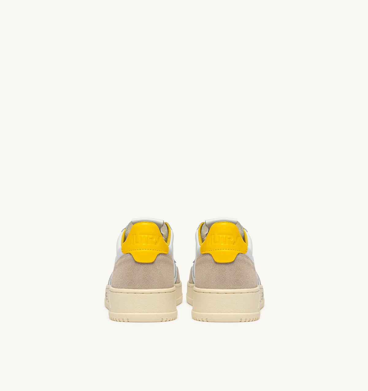 AUTRY MEDALIST LOW SNEAKERS IN WHITE LEATHER AND SLICKER SUEDE WITH LETTERING