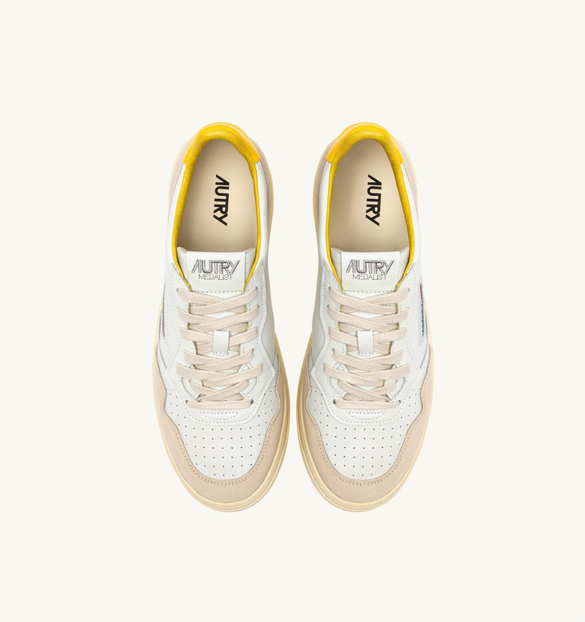 AUTRY MEDALIST LOW SNEAKERS IN WHITE LEATHER AND SLICKER SUEDE WITH LETTERING