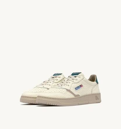 AUTRY MEDALIST LOW SNEAKERS IN FEATHER GRAY AND DARK SEA LEATHER