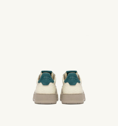 AUTRY MEDALIST LOW SNEAKERS IN FEATHER GRAY AND DARK SEA LEATHER