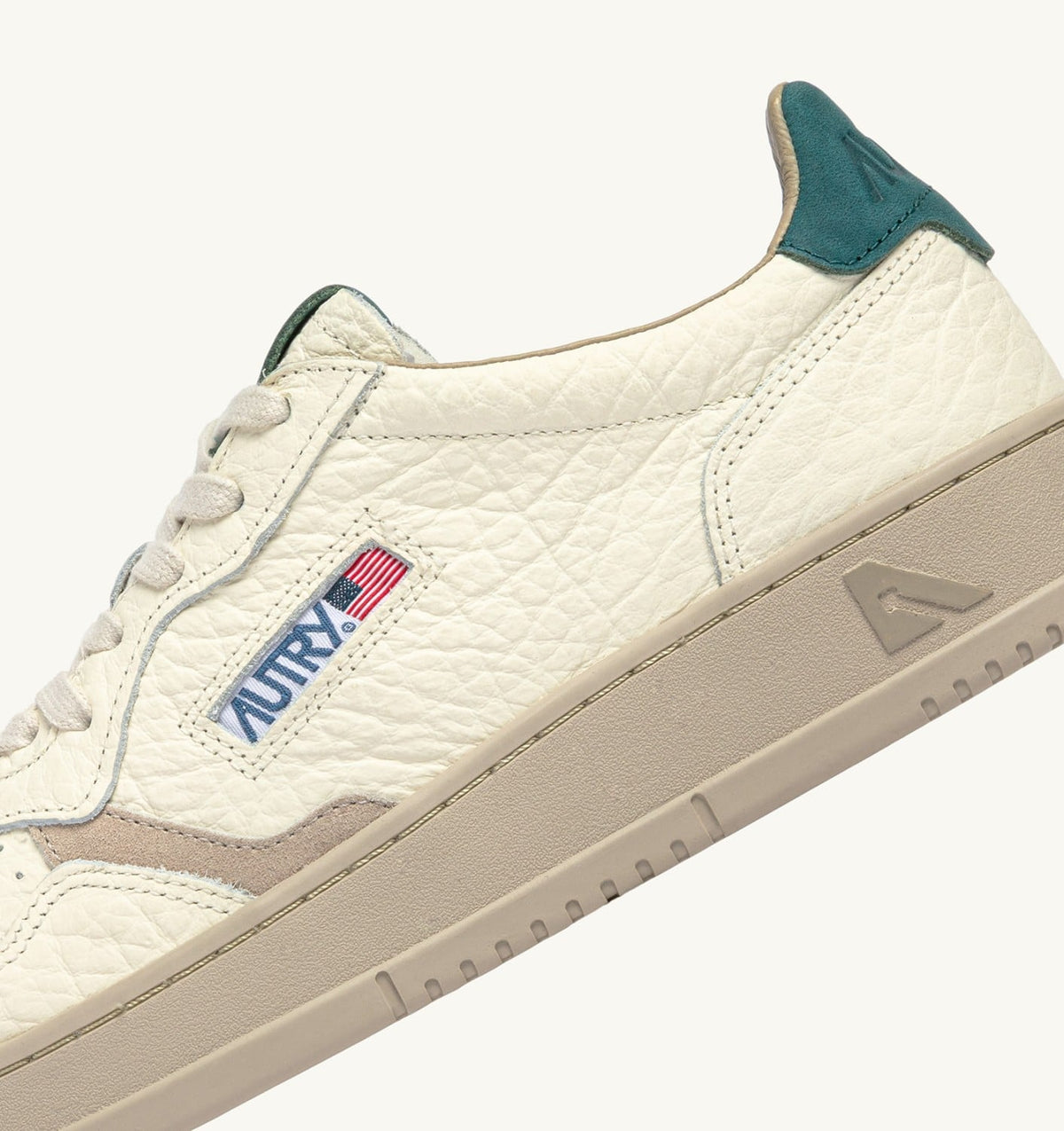 AUTRY MEDALIST LOW SNEAKERS IN FEATHER GRAY AND DARK SEA LEATHER