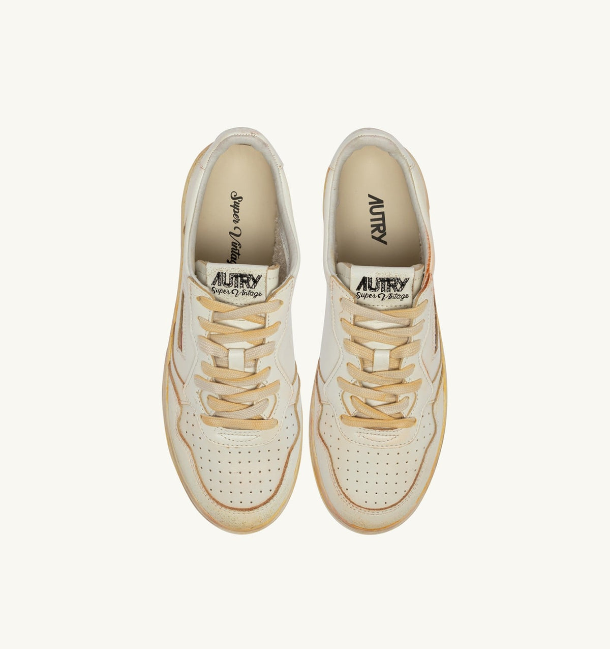 AUTRY MEDALIST LOW SUPER VINTAGE SNEAKERS IN WHITE LEATHER