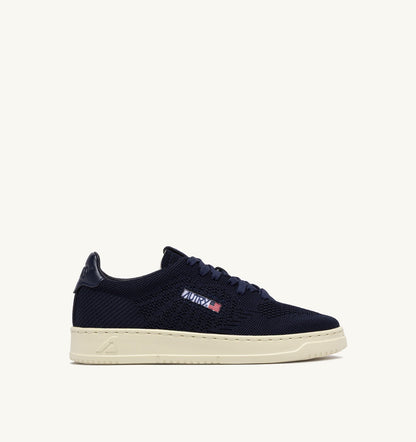 AUTRY MEDALIST EASEKNIT LOW SNEAKERS IN SPACE BLUE KNIT