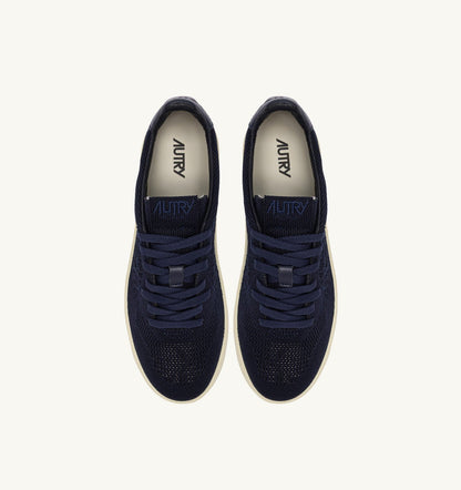 AUTRY MEDALIST EASEKNIT LOW SNEAKERS IN SPACE BLUE KNIT