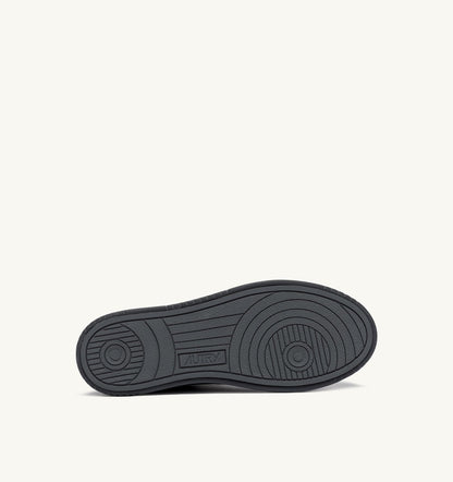 AUTRY MEDALIST EASEKNIT LOW SNEAKERS IN BLACK KNIT
