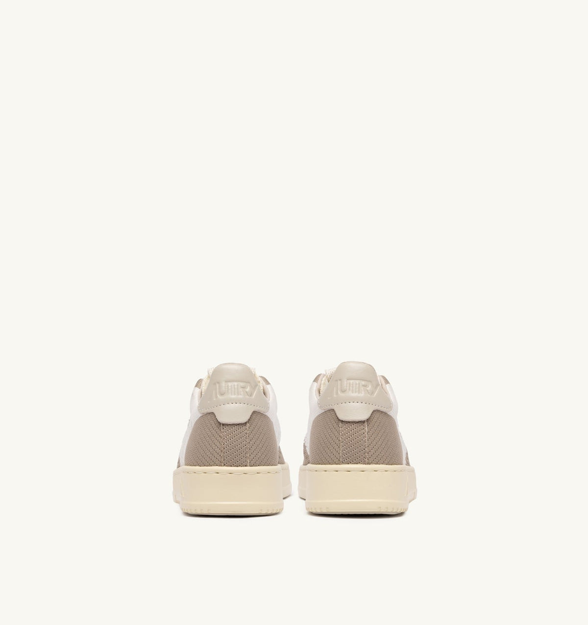 AUTRY MEDALIST EASEKNIT LOW SNEAKERS IN IVORY WHITE AND PELICAN KNIT