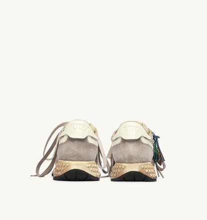 AUTRY REELWIND SUPER VINTAGE SNEAKERS IN WOODSMOKE AND WHITE SUEDE AND NYLON