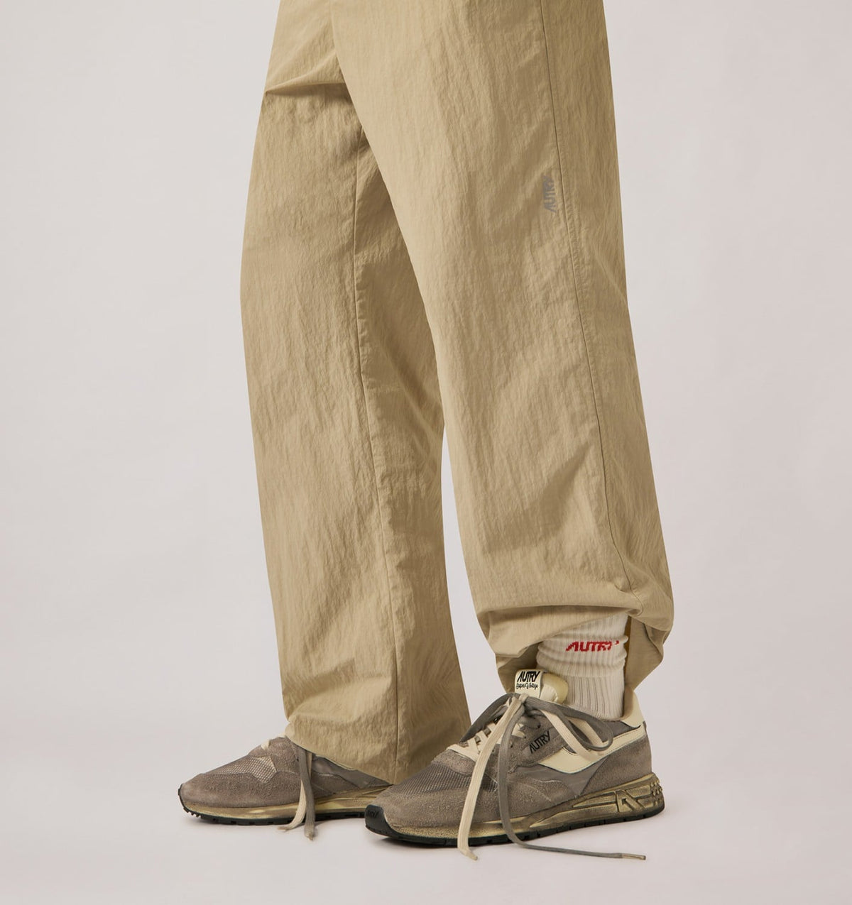 AUTRY REELWIND SUPER VINTAGE SNEAKERS IN WHITE AND BLACK SUEDE AND NYLON