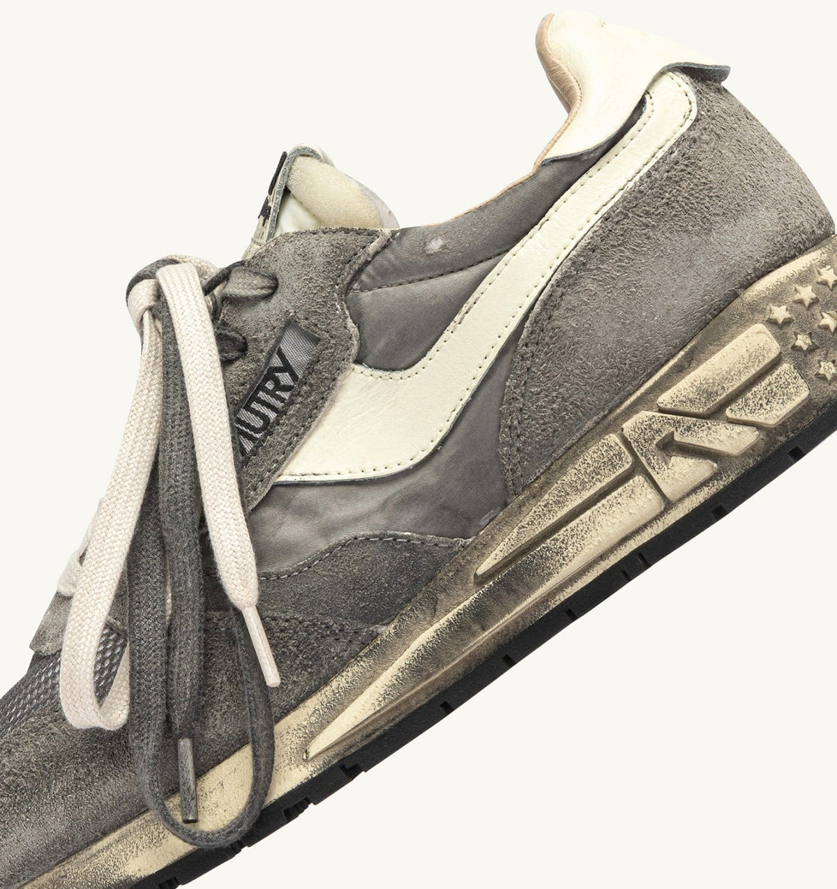 AUTRY REELWIND SUPER VINTAGE SNEAKERS IN WHITE AND BLACK SUEDE AND NYLON