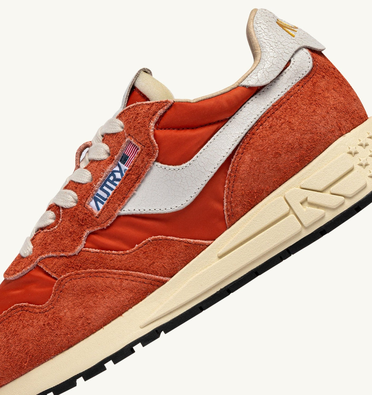 AUTRY REELWIND LOW SNEAKERS IN WHITE AND ORANGE RUST NYLON AND SUEDE