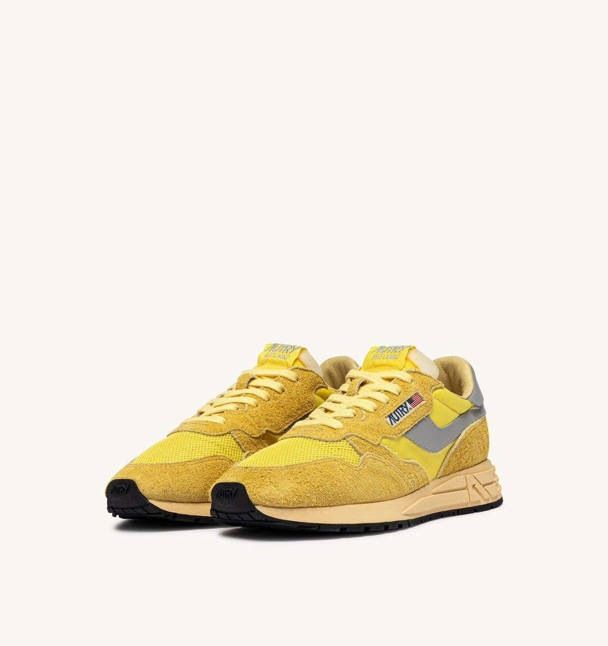 AUTRY REELWIND LOW SNEAKERS IN POPCORN AND VAPOR NYLON AND SUEDE