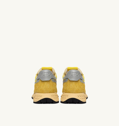 AUTRY REELWIND LOW SNEAKERS IN POPCORN AND VAPOR NYLON AND SUEDE