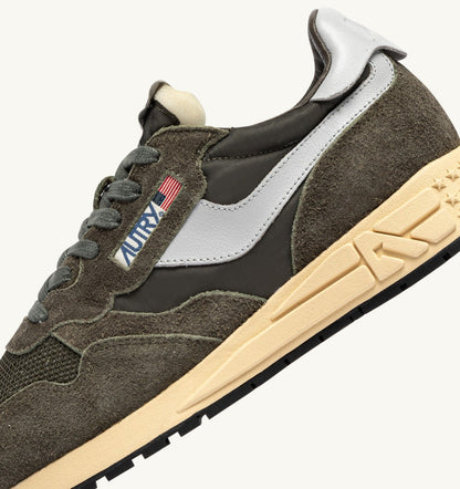 AUTRY REELWIND LOW SNEAKERS IN OLIVE NIGHT AND HARBOR MIST NYLON AND SUEDE