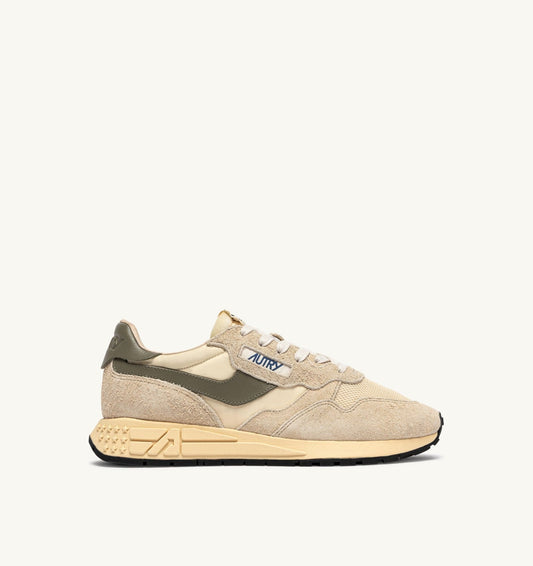 AUTRY REELWIND LOW SNEAKERS IN ECRU AND COVERT GREEN NYLON AND SUEDE