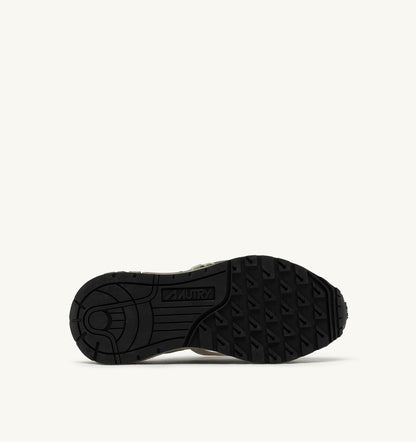 AUTRY REELWIND SUPER VINTAGE SNEAKERS IN WHITE AND BLACK SUEDE AND NYLON