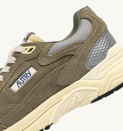 AUTRY HYPERWAY SNEAKERS IN THYME AND SILVER MESH AND SUEDE