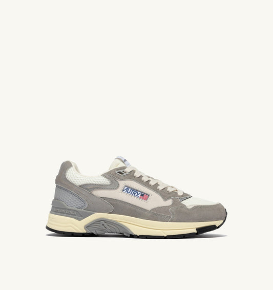 AUTRY HYPERWAY SNEAKERS IN WHITE AND LEAD GRAY MESH AND SUEDE