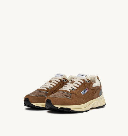 AUTRY HYPERWAY SNEAKERS IN CIGAR AND SILVER MESH AND SUEDE