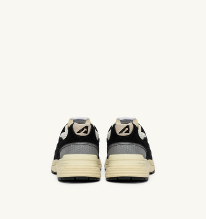 AUTRY HYPERWAY SNEAKERS IN BLACK AND SILVER MESH AND SUEDE