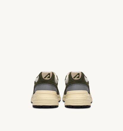 AUTRY HYPERWAY SNEAKERS IN MARSHMALLOW AND SAGE SUEDE AND MESH