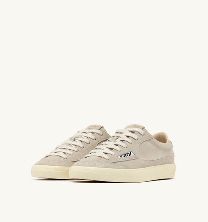 AUTRY WINDSCAPE LOW SNEAKERS IN ROCK AND MARSHMALLOW SUEDE
