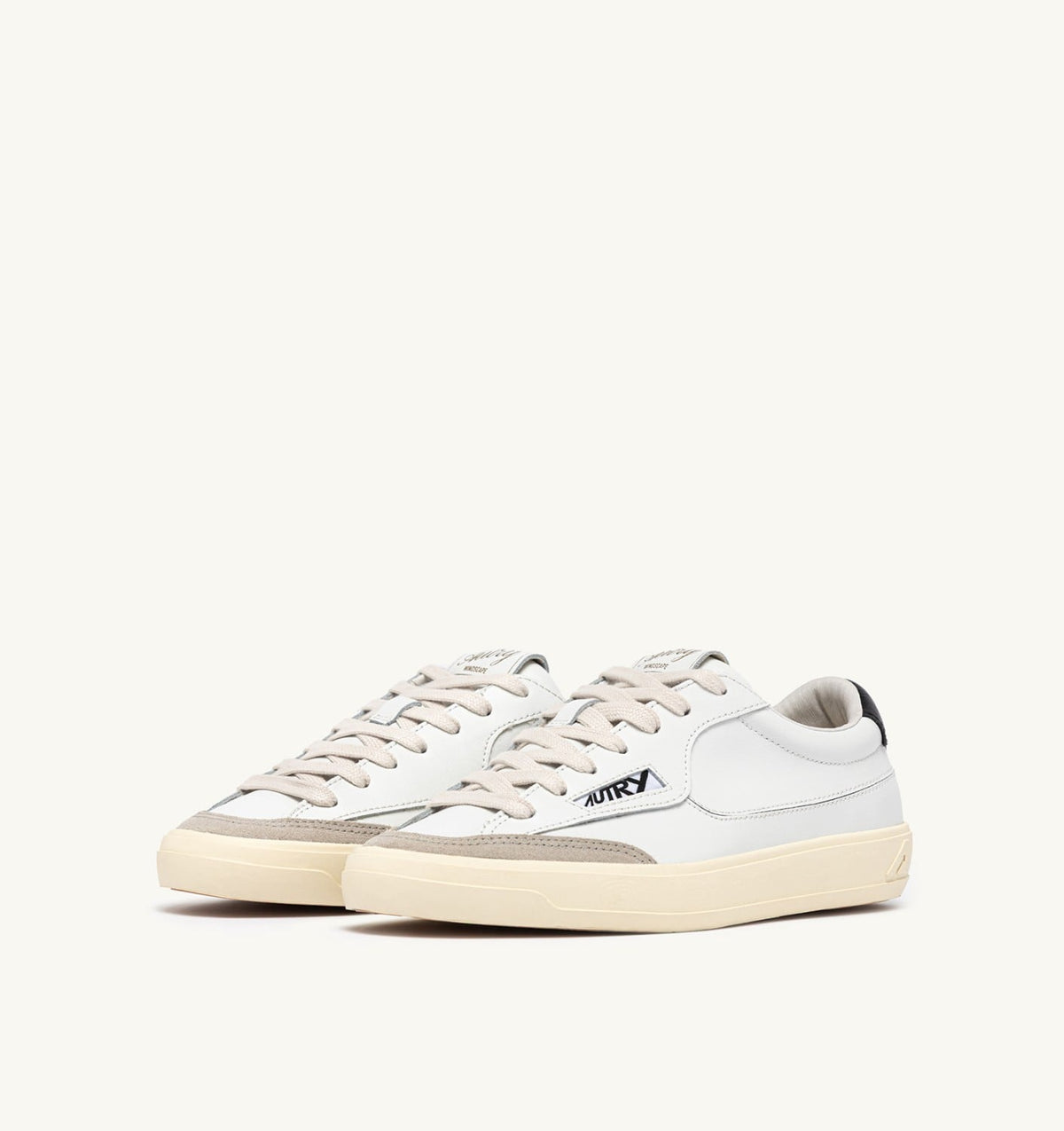 AUTRY WINDSCAPE LOW SNEAKERS IN WHITE AND BLACK LEATHER