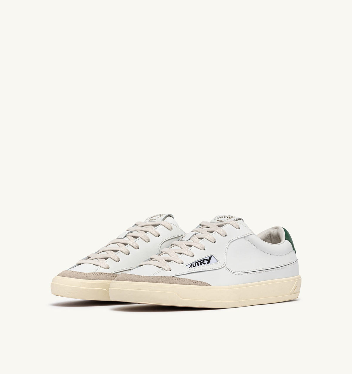 AUTRY WINDSCAPE LOW SNEAKERS IN WHITE AND AMAZON LEATHER
