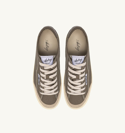 AUTRY WINDSCAPE LOW SNEAKERS IN MILITARY CANVAS