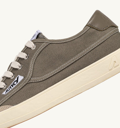 AUTRY WINDSCAPE LOW SNEAKERS IN MILITARY CANVAS