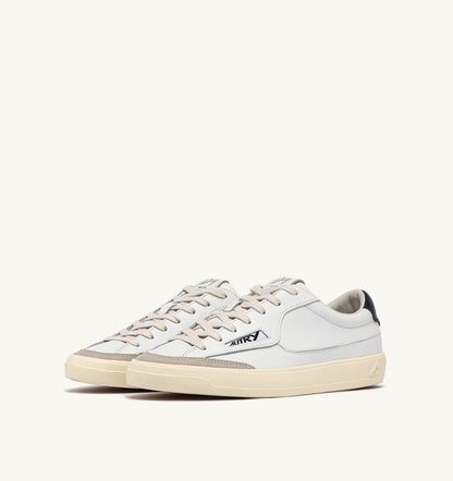 AUTRY WINDSCAPE LOW SNEAKERS IN WHITE AND SPACE LEATHER