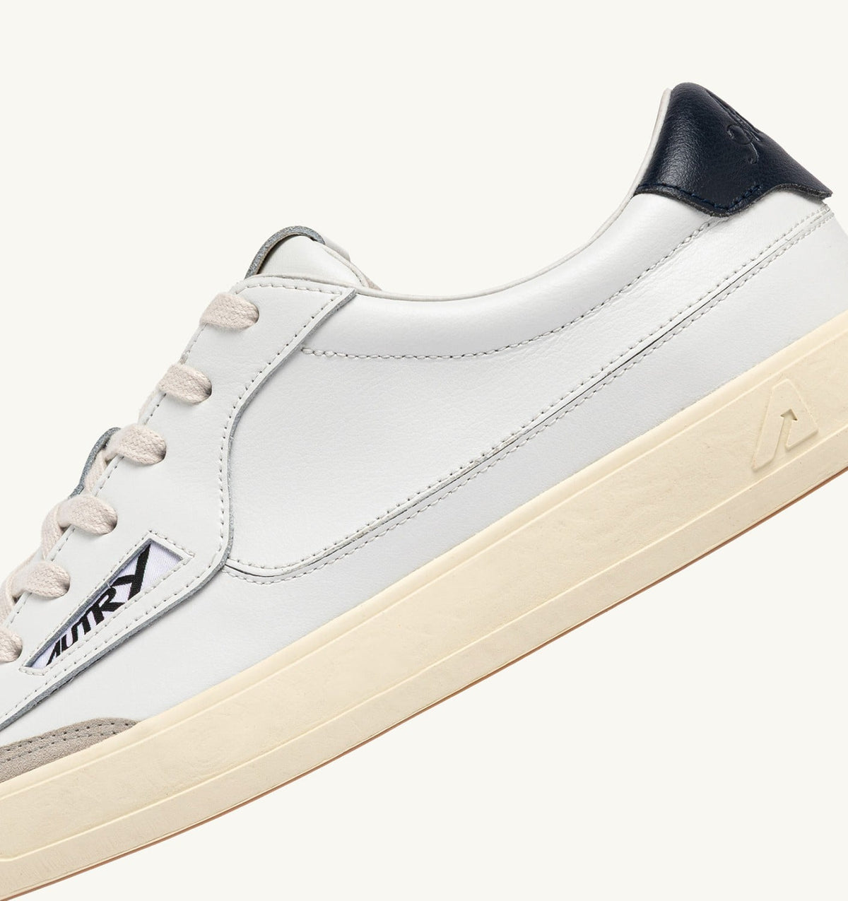 AUTRY WINDSCAPE LOW SNEAKERS IN WHITE AND SPACE LEATHER