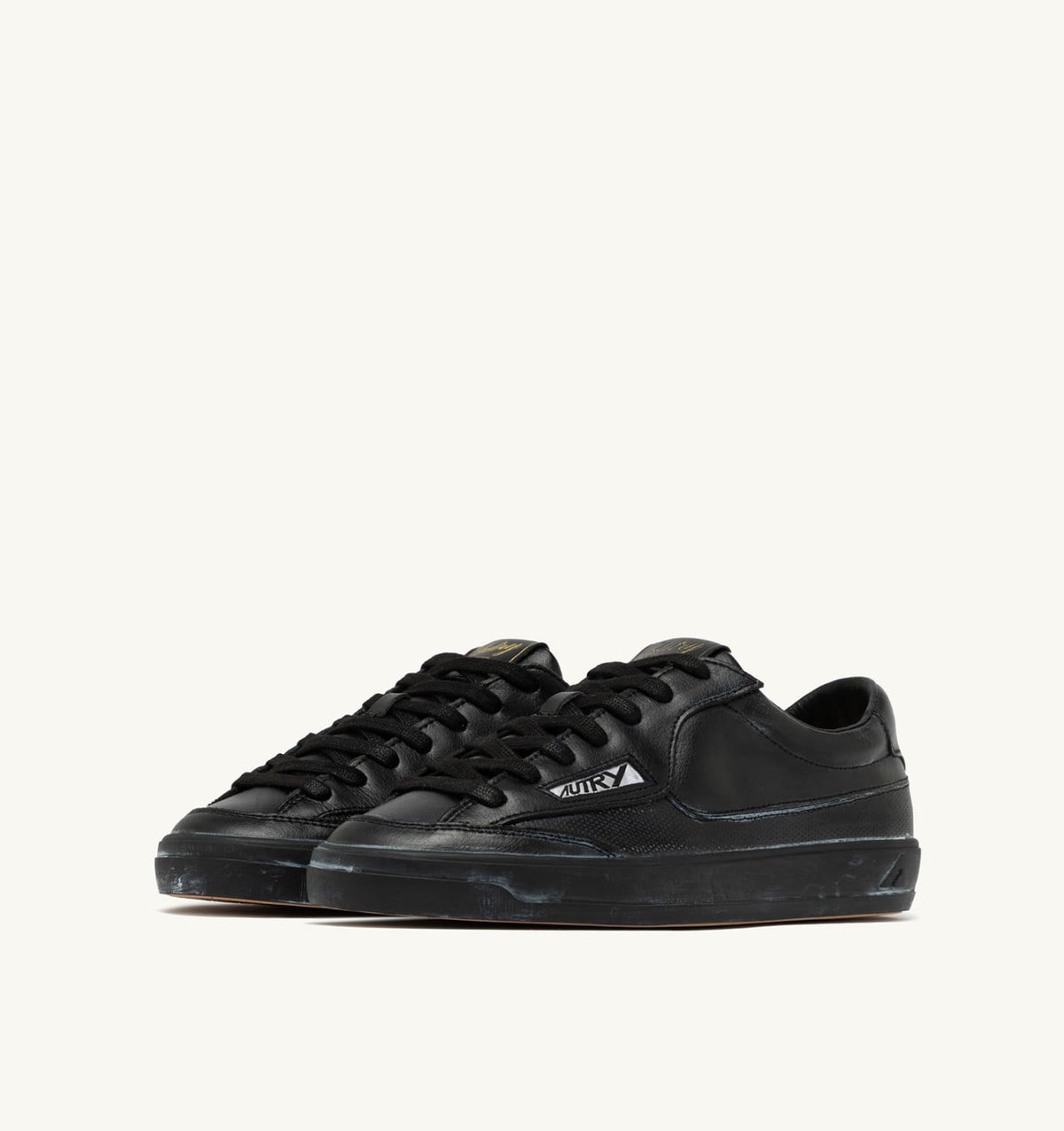 AUTRY WINDSCAPE LOW SUPER VINTAGE SNEAKERS IN BLACK LEATHER