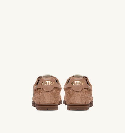AUTRY SNEAKERS WINDSPIN IN SIENA BROWN SUEDE