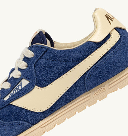 AUTRY SNEAKERS WINDSPIN IN SUEDE AND LEATHER COLOR INFINITO AND RUTABAGA