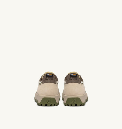 AUTRY WILDPACE LOW SNEAKERS IN WIFE AND CHOCOLATE RIPSTOP NYLON AND SUEDE