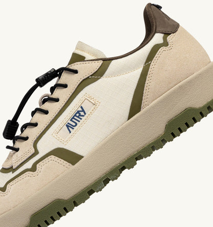 AUTRY WILDPACE LOW SNEAKERS IN WIFE AND CHOCOLATE RIPSTOP NYLON AND SUEDE