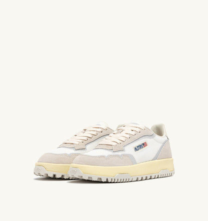 AUTRY WILDPACE LOW SNEAKERS IN WHITE AND MARSHMALLOW DRAGON MESH AND SUEDE