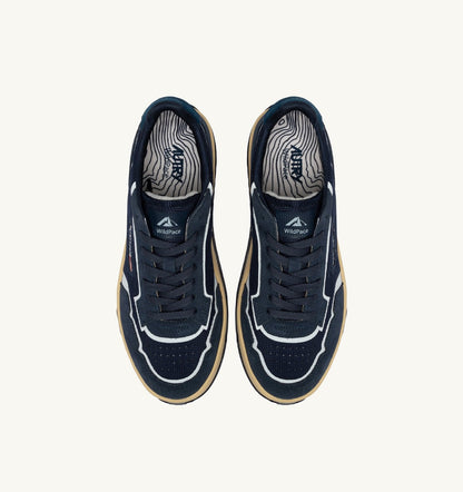 AUTRY WILDPACE LOW SNEAKERS IN BLUETTE DRAGON MESH AND SUEDE