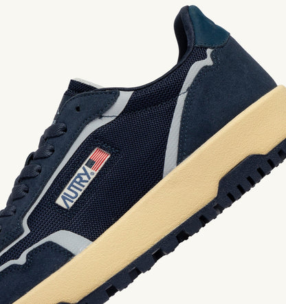 AUTRY WILDPACE LOW SNEAKERS IN BLUETTE DRAGON MESH AND SUEDE