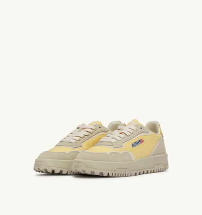 AUTRY WILDPACE LOW SNEAKERS IN WHITE AND LEMON MERINGUE CORDURA AND SUEDE