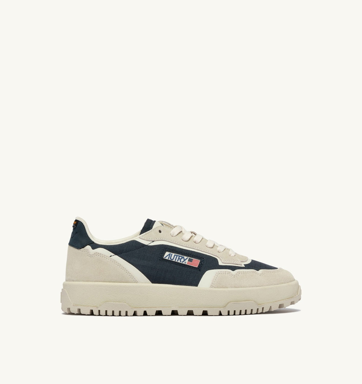 AUTRY WILDPACE LOW SNEAKERS IN WHITE AND SPACE BLUE CORDURA AND SUEDE