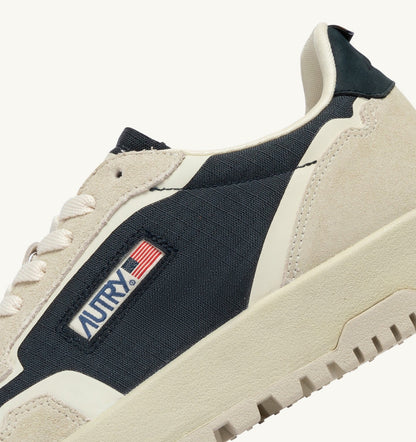 AUTRY WILDPACE LOW SNEAKERS IN WHITE AND SPACE BLUE CORDURA AND SUEDE