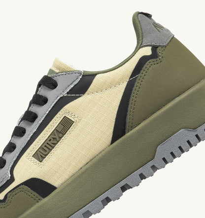 AUTRY WILDPACE LOW SNEAKERS IN RIPSTOP NYLON AND LEATHER COLOR CASTLE WALL AND TITANIUM