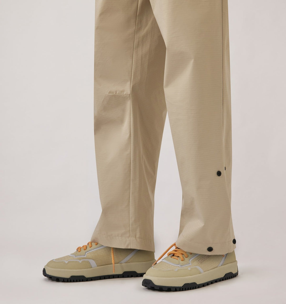 AUTRY WILDPACE LOW SNEAKERS IN RIPSTOP NYLON AND LEATHER COLOR TIDAL FOAM AND REFLEX